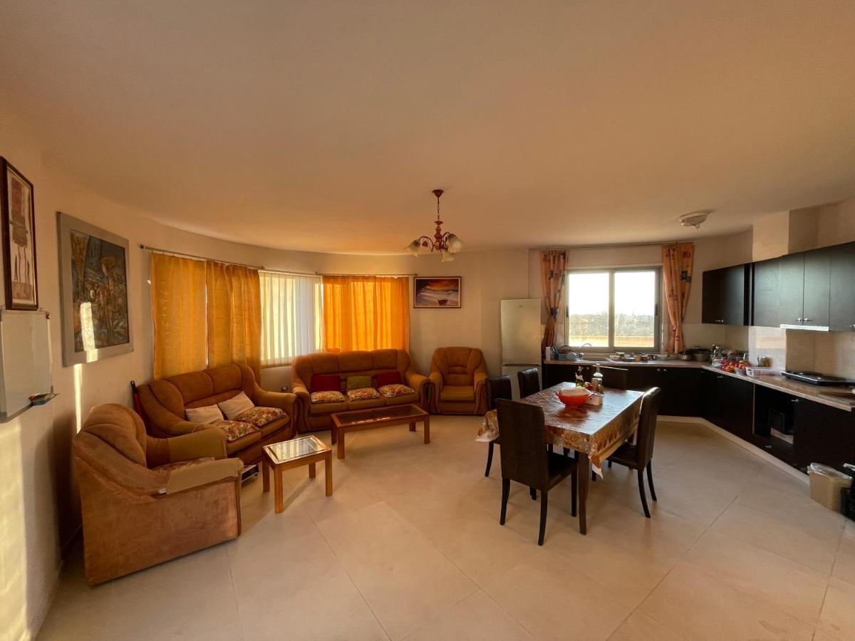 B&B - Private Rooms Tiranë Ngoại thất bức ảnh