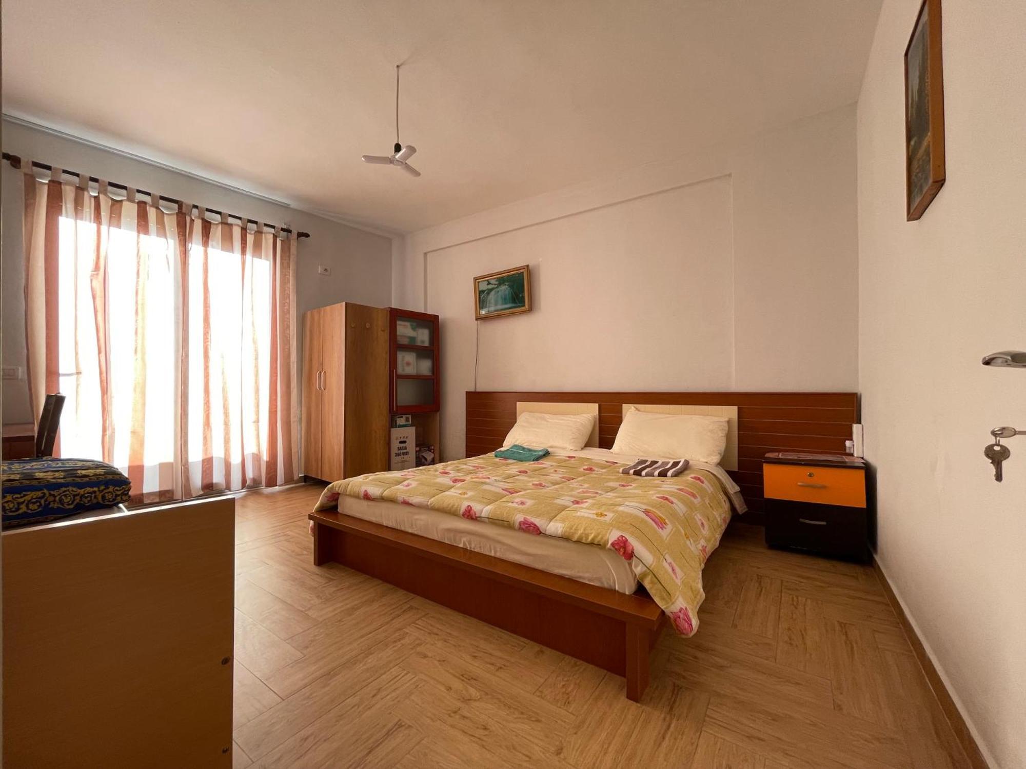 B&B - Private Rooms Tiranë Ngoại thất bức ảnh